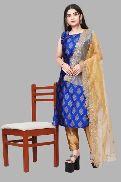 Stylish Jacquard Kurta And Pant With Dupatta Set For Women