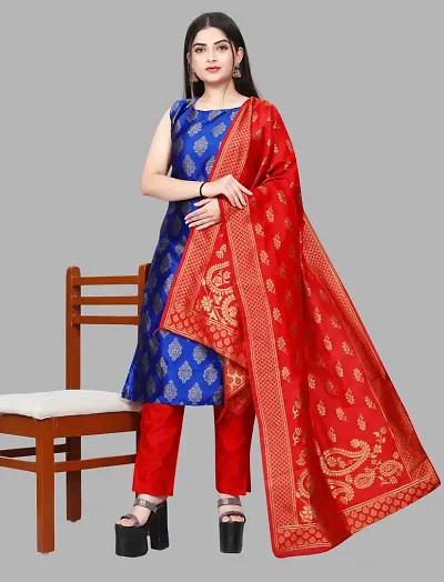 Stylish Jacquard Kurta And Pant With Dupatta Set For Women