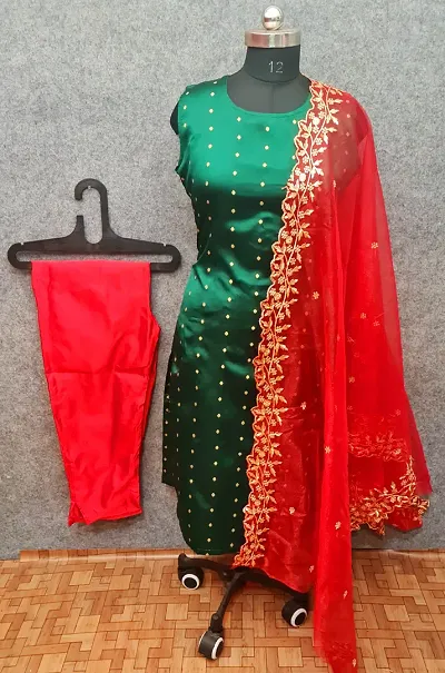 Stylish Jacquard Kurta And Pant With Dupatta Set For Women