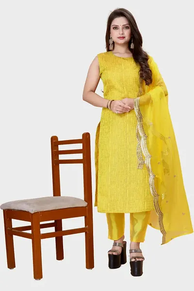 Stylish Jacquard Kurta And Pant With Dupatta Set For Women