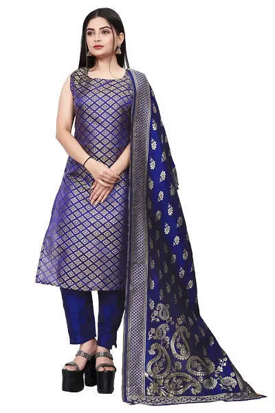 Stylish Jacquard Kurta And Pant With Dupatta Set For Women