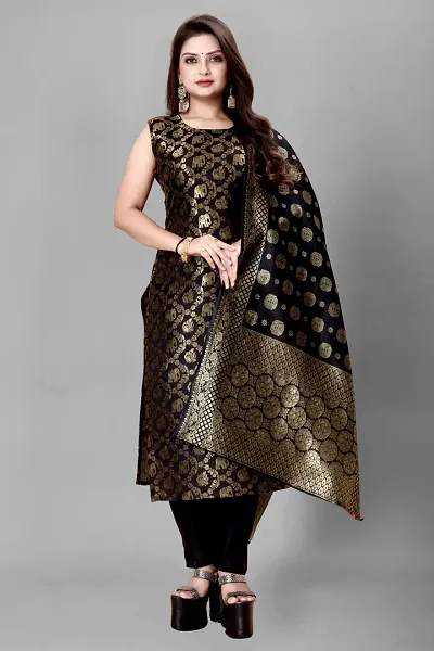 Stylish Jacquard Kurta And Pant With Dupatta Set For Women