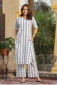 Women's Cotton Blend Grey Straight Kurta with Pant-thumb3