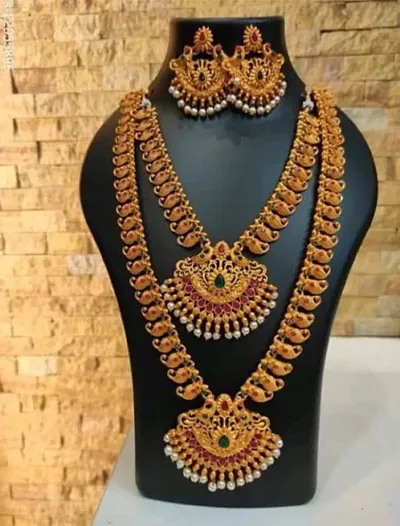 Trendy Women Necklace with Earring Set