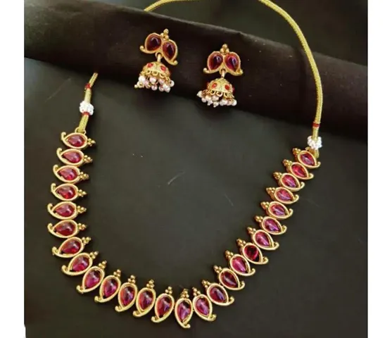 Must Have Jewellery Set 