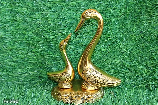 Salvus App SOLUTIONS Metal swan Pair Showpiece/Figurine for Home-Office Decoration & Car Dashboard-thumb0