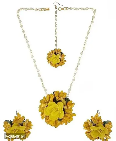 Stylish Yellow Metal Cubic Zirconia Jewellery Set For Women-thumb0