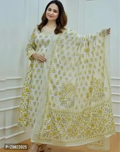 Stylish White Floral Printed Polycotton Kurta Pant With Dupatta For Women