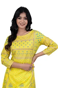 UNISETS Women Straight Gold Printed Peach Kurta-thumb4