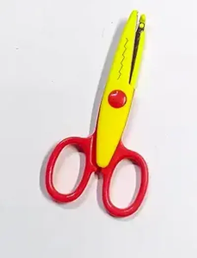 Beautiful Art and Craft Zig zag Paper Shaper Scissors, Pack Of 1
