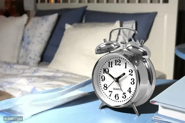 Stylish Silver Metal Round Shaped  Analog Alarm Table Clock