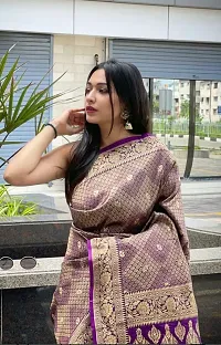 Stylish Silk Blend Saree With Blouse Piece For Women-thumb1