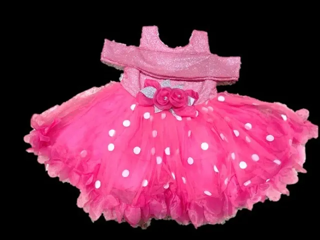 Your Little angel will look classy when you dress her up in this beautiful elegant dress. It has a soft net and non pricky. Ideal for all party occasions, birthday, festive and gifting