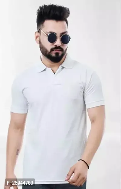 Reliable White Cotton Blend Solid Tshirt For Men