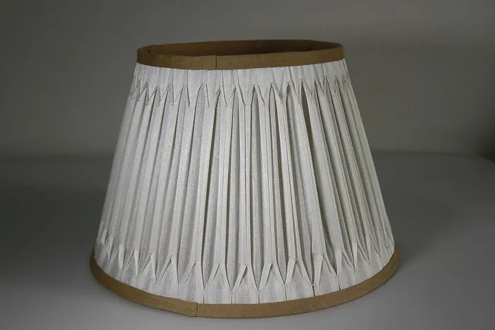 Antique Pleated Conical Shaped Traditional Lamp Shade for Table Lamp
