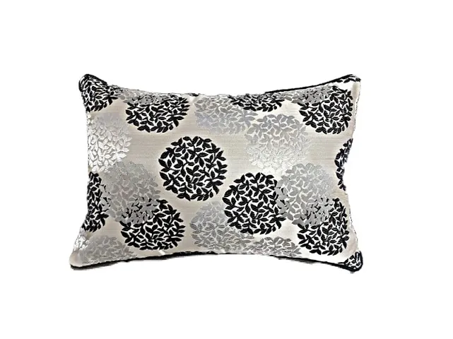 Round Leave Design Silk Cushion Cover