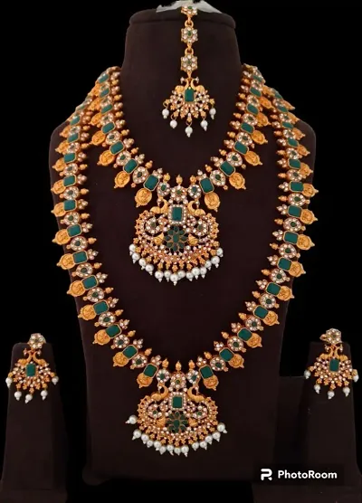 Must Have Jewellery Set 