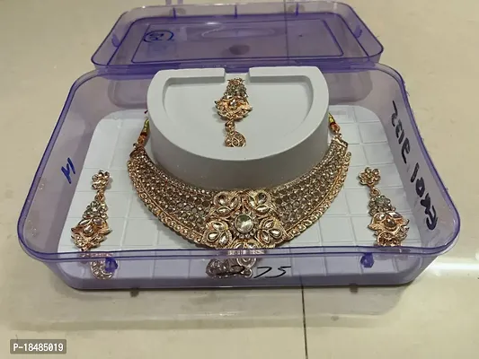 Stylish Beige Alloy Jewellery Set For Women