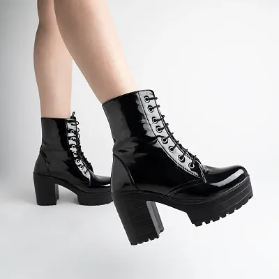 Trendy Women and Girls Lace Up Block Heeled Western Black Boots