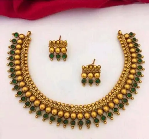 Must Have Jewellery Set 