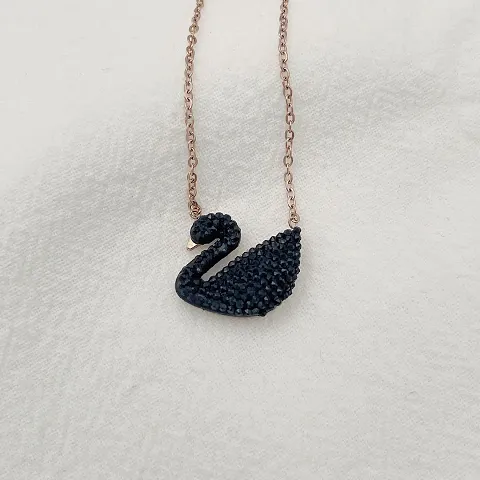 Beautiful Duck Shape Daily Wear Necklace Chain For Women Girls