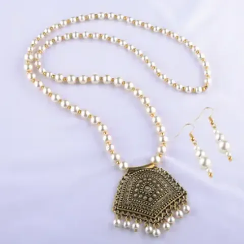 Beautiful Designer Pearl Kundan Jewellery Set