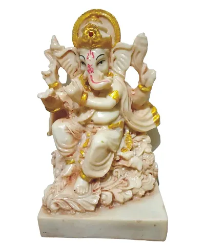 Best Selling Showpieces & Figurines 