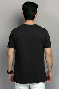 Reliable Black Cotton Blend Solid Round Neck Tees For Men-thumb1