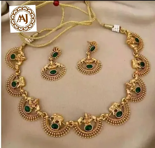 Trendy Kundan Alloy Necklace Sets