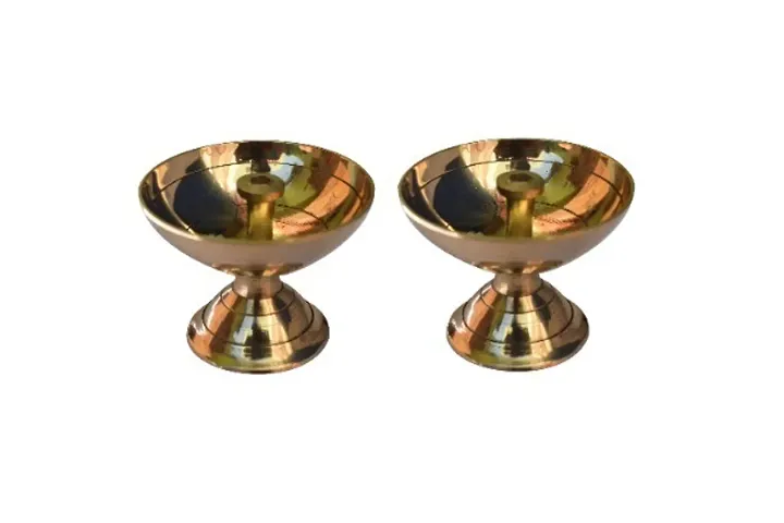 Brass Diya / Deep / oil Lamp for pooja (Set of 2, Diameter 4 cm)