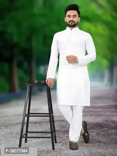 Trendy White Cotton Blend Kurtas For Men-thumb0