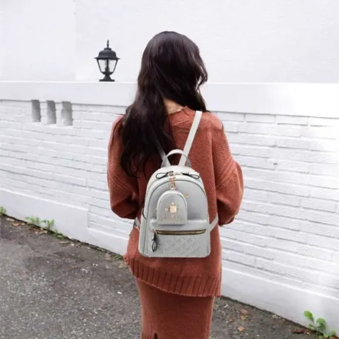 WOMEN ADORABLE CUTE TRENDY GLORIOUS VOGUISH SCHOOL/COLLEGE/CASUAL DAILY USED BACKPACKS