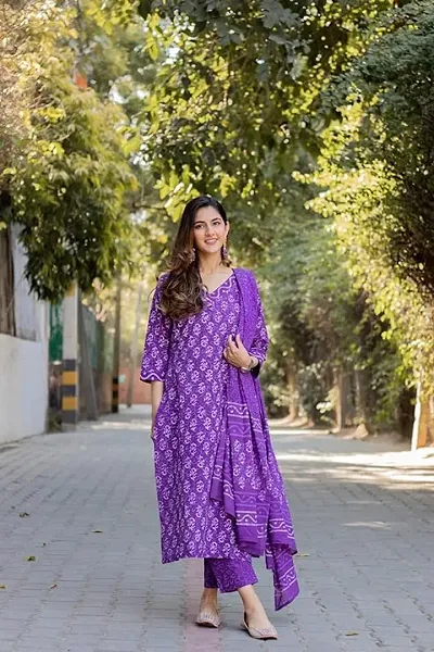 Stylish Cotton Blend Straight Printed Kurtis Bottom and Dupatta Set