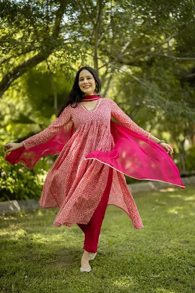 Stylish Blend Kurta, Bottom and Dupatta Set For Women