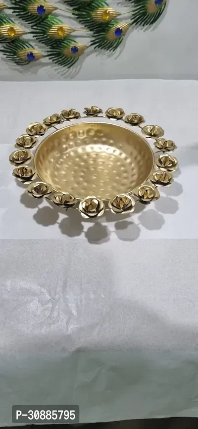 Brass Finish Metal Diya Urli Decorative Bowl Tableware Uruli for Floating Candles