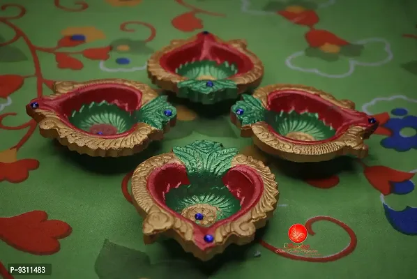 Saudeep India Diwali Diyas | Traditional Handmade Terracotta Clay Diya | Mitti Deepak Decorate for Diwali | Diya for Puja | Diwali Home Decoration Diya (Set of 4, Multicolor)