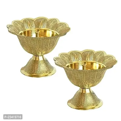 Haridwar Divine Devdas Deepak, Brass Diya Oil Lamp (Small,Golden) for Pooja,Gifting,Decoration,Temple,Traditional Rituals-2Pcs