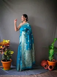 Stylish Blue Silk Blend Saree With Blouse Piece For Women-thumb1