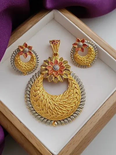 Elegant Pendant Sets for Women