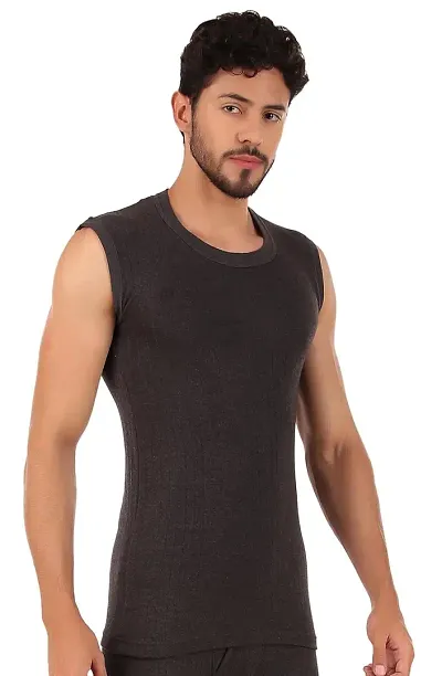 Classic Thermal Vest/Parker Sleeveless Round Neck Top, Winter Innerwear With Stay Warm For Men