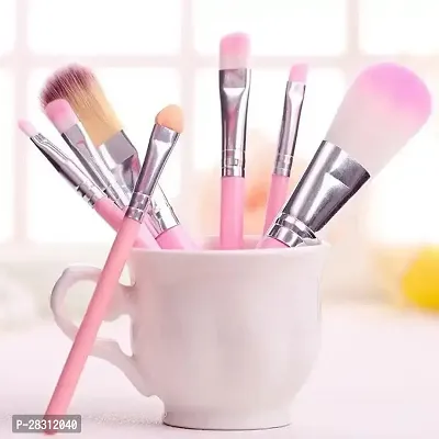 Hello Kitty Makeup Brushes (Set of 7 brushes).-thumb2