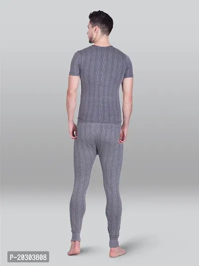 Stylish Grey Cotton Solid Short Sleeves Thermal Set For Men-thumb2