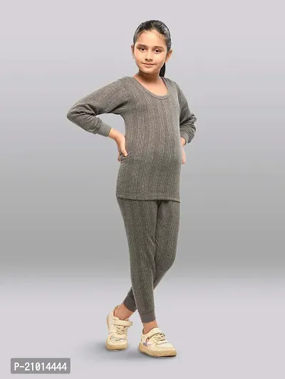 LUX INFERNO LUX INFERNO GREY 3/4 THERMAL Women Top Thermal - Buy LUX  INFERNO LUX INFERNO GREY 3/4 THERMAL Women Top Thermal Online at Best  Prices in India