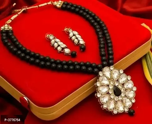 Women's Beautiful Alloy Necklace Set