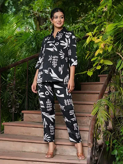 Stylish Polyester Printed Co-Ords Set For Women