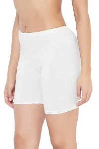Beautiful White Cotton Solid Briefs For Women-thumb1