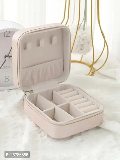 Mini Jewelry Travel Case,Small Travel Jewelry Organizer, Portable Jewelry Box Travel Mini Storage Organizer Portable Display Storage Box For Rings Earrings Necklaces Gifts