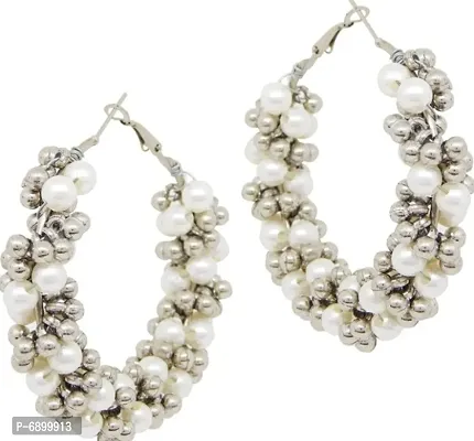 Beautiful pearls circle earrings