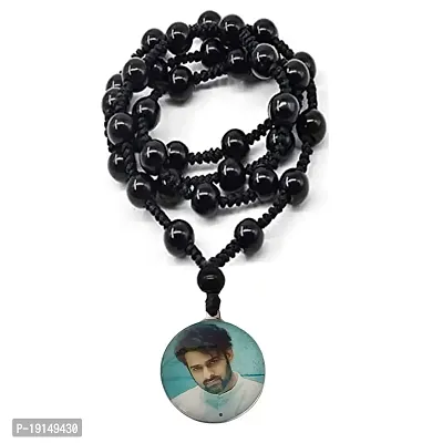 M Men Style South Indian Star Venkata Satyanarayana Prabhas Raju Uppalapati Multicolor Crystal And Glass And Cotton Dori Pendant Necklace Chain For Men And Women SMa202234