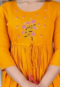 Elegant Yellow Printed Rayon Maternity Kurta For Women-thumb3